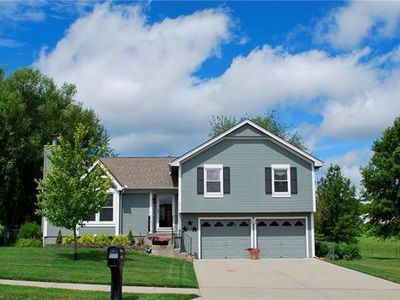 1712 Sunset Dr, Kearney, MO, 64060