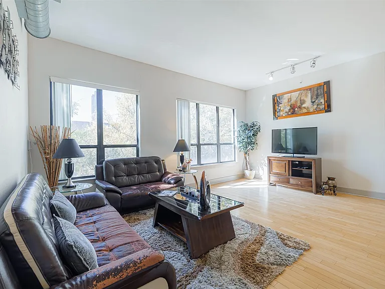 1901 Post Oak Blvd #3109 — Photo 11