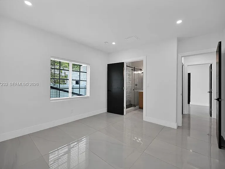 570 NW 48th St — Photo 10