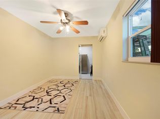 8453 Southampton Dr, Miramar, FL 33025