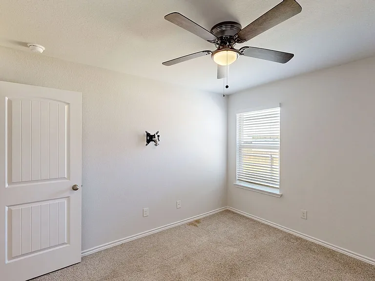 2417 Lavigne Ct — Photo 15