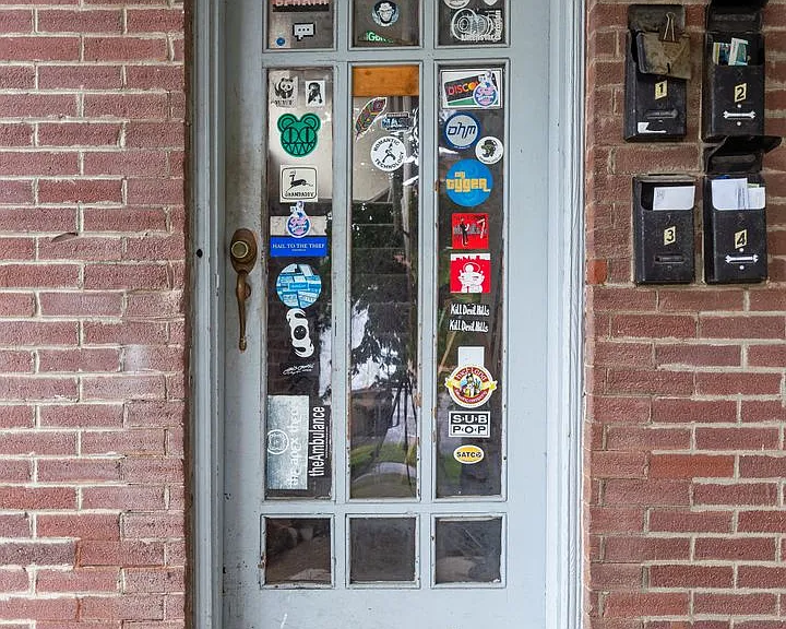 Abh - 2111 A/B/C/D Belmont — Photo 3