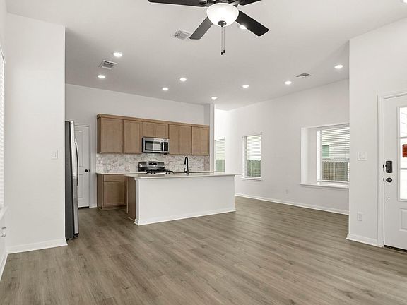 7th image of this home