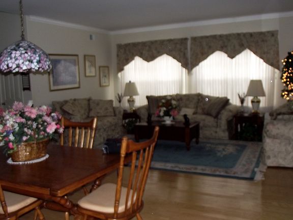 Formal Dining & Living Rooms
