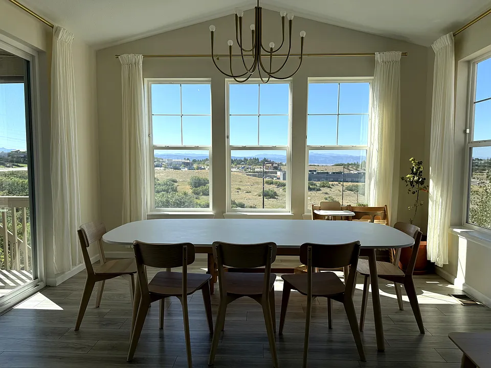 3643 White Rose Loop