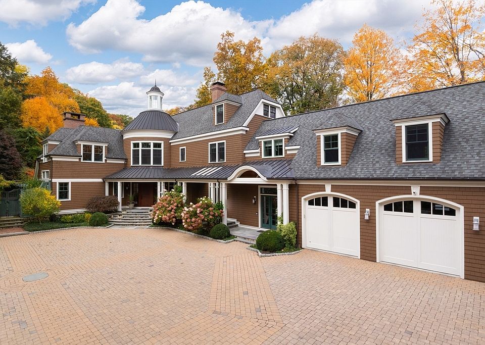 1st image of 1 Chestnut Pl