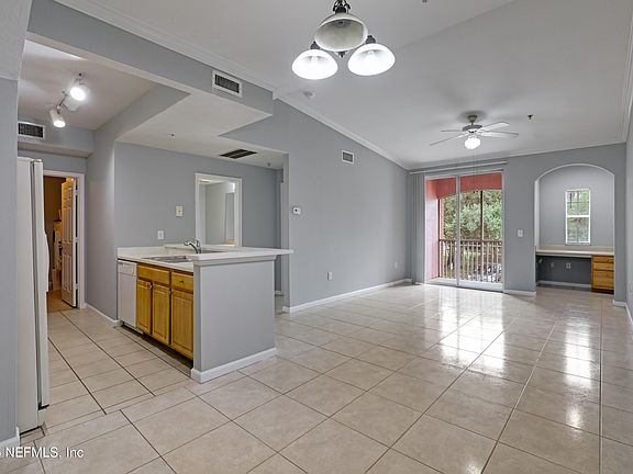 2nd image of 10075 GATE Parkway N #812