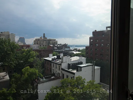 Rented by Arwell Realty | media 14