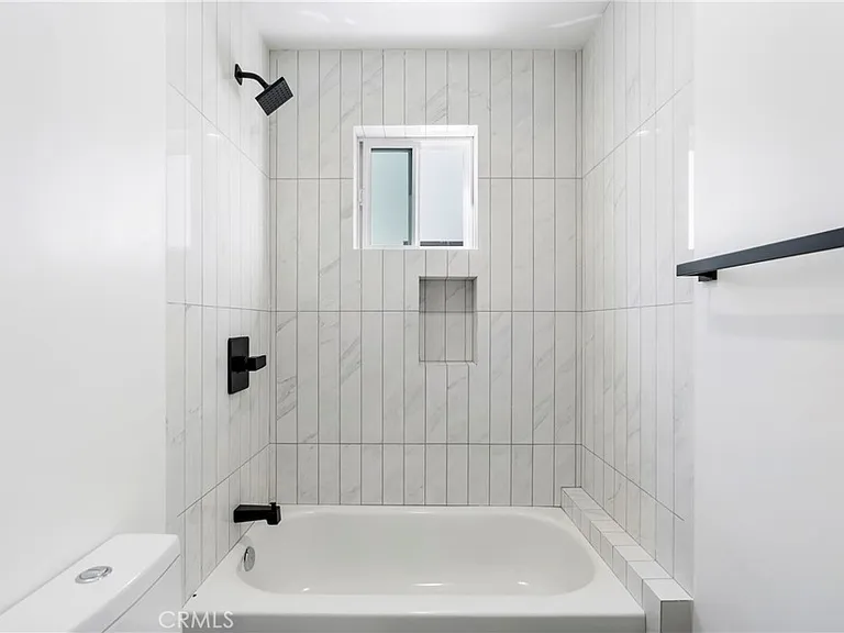 2517 Alsace Ave #1/2 — Photo 26