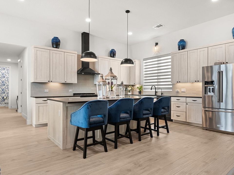 1st image of 305 Spicewood Trails Dr