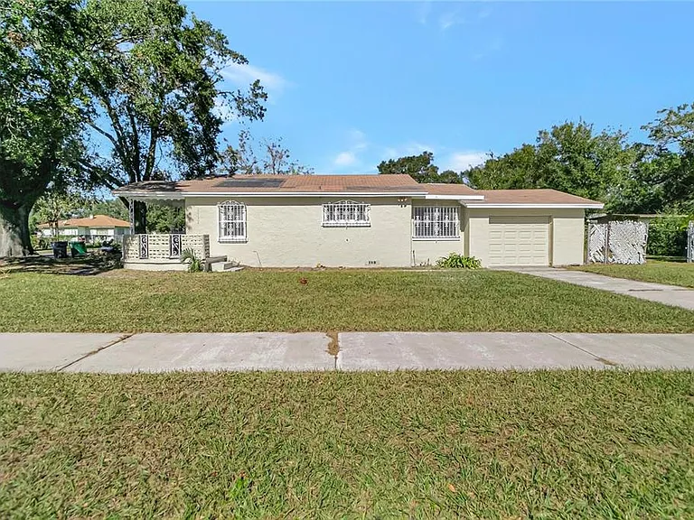 2701 N Fremont Ave — Photo 3