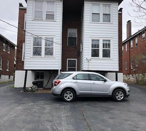 3rd image of 6661 Berthold Ave