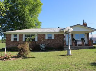 2135 Oak Ridge Rd, Ozark, AR 72949