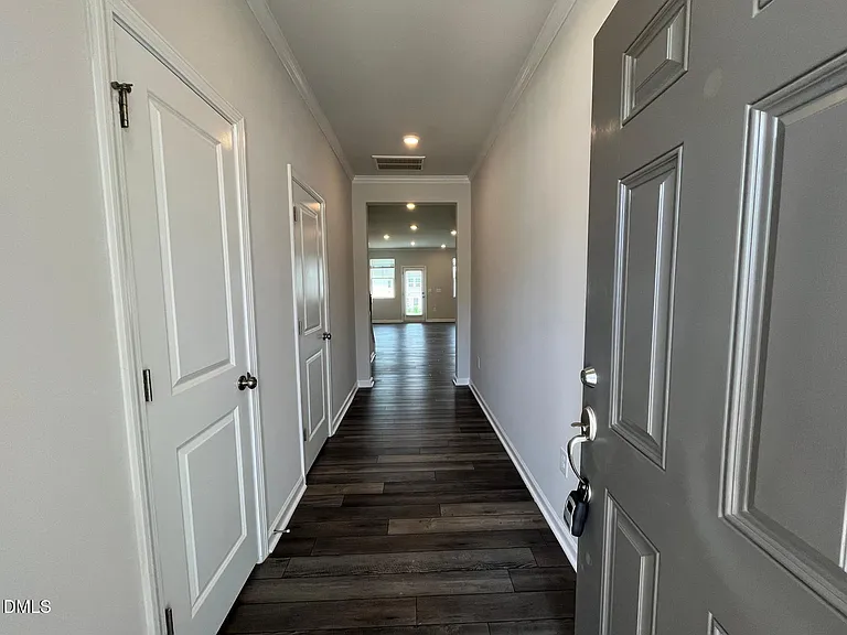 5047 Tura St — Photo 4