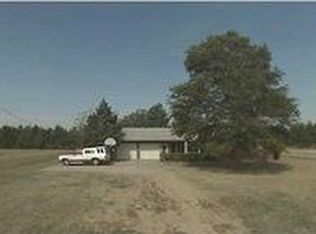 5504 W Trail West Rd, Hutchinson, KS 67501