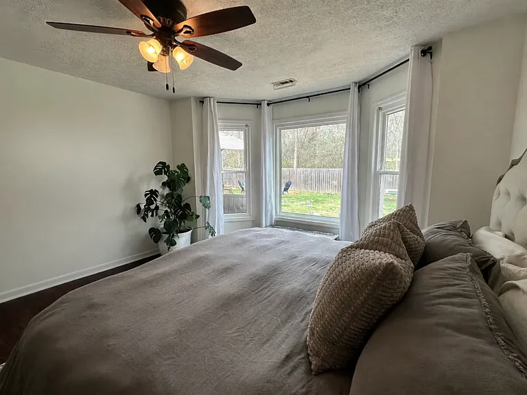 7911 Hamilton Mill Dr — Photo 24