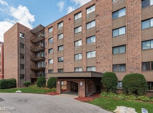 1702 Mill St APT 207, Des Plaines, IL 60016