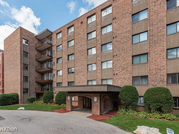 1702 Mill St APT 207, Des Plaines, IL 60016