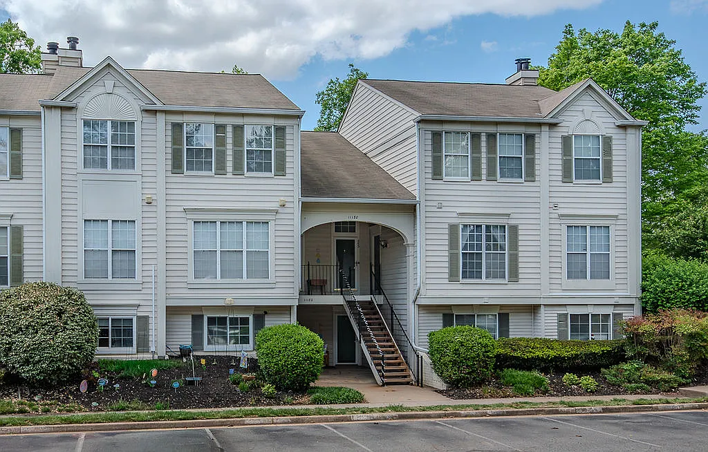 Building Photo - 11180 Rienzi Pl #201