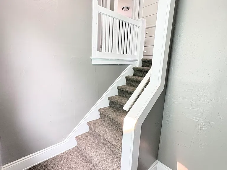 218 Kevin Pl — Photo 9