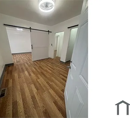 938 Bates St #1 — Photo 3