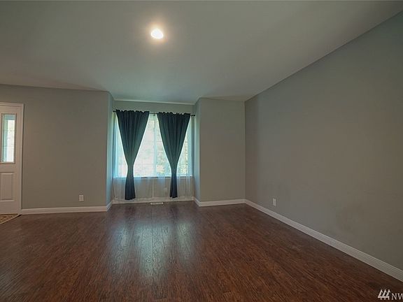 4th image of 13208 129th St NW