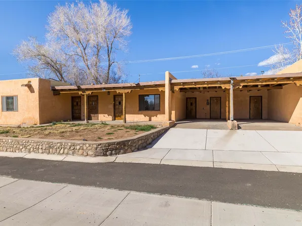 107 Camino Santiago C&d Sta, Santa Fe, NM 87501