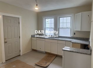 100 Conwell Ave, Somerville, MA 02144