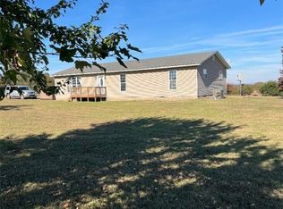 5464 Brown Ln, Ozark, AR 72949