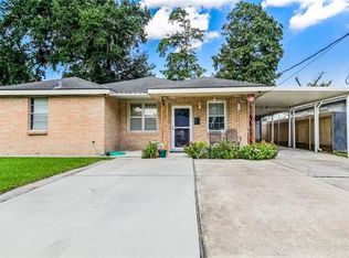 617 Grove Ave, Harahan, LA 70123