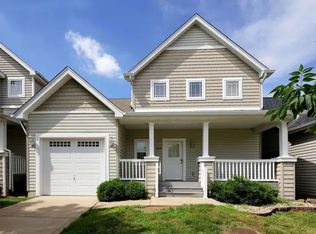 208 Le Beau Ln, Saint Charles, MO 63303
