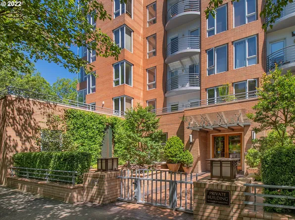 1132 SW 19th Ave Unit 308, Portland, OR 97205