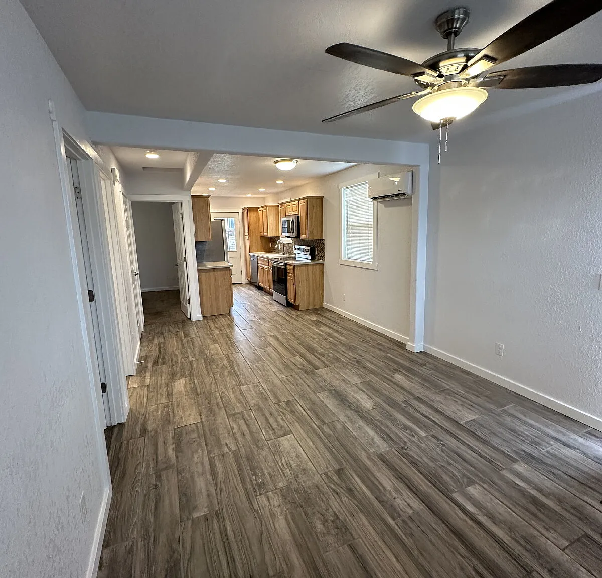 2 bed, 1.0 bath, 660 sqft, $1,625 — Photo 4