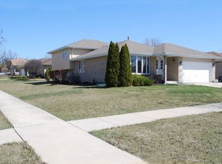 8862 Meadowview Dr, Orland Hills, IL 60487