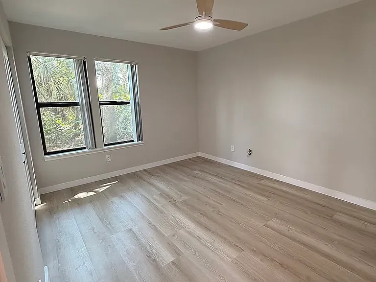 4002 Crockers Lake Blvd — Photo 6