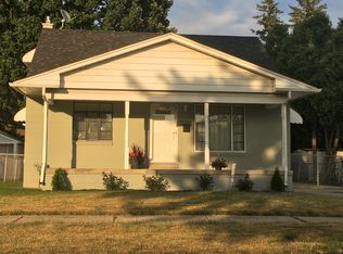 26724 Groveland St, Roseville, MI 48066