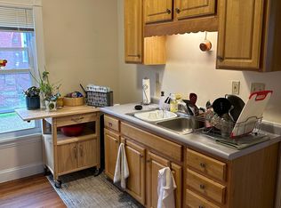 12 Park St #A, Burlington, VT 05401