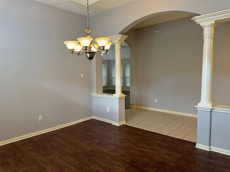 2711 Kimbleton Ct — Photo 7
