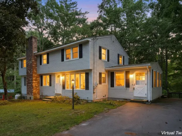 5 Bigwood Drive, Merrimack, NH 03054
