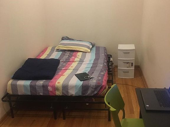 4th image of 914 S Oakley Blvd #1