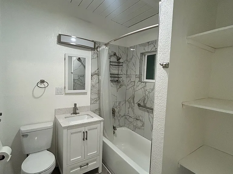 1412 Harrison St — Photo 9