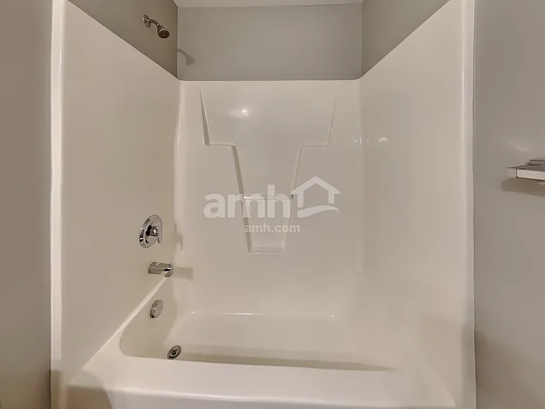 1525 Essexwood Dr — Photo 15