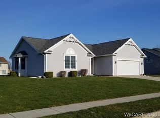 1976 Olympia Cir, Lima, OH 45805