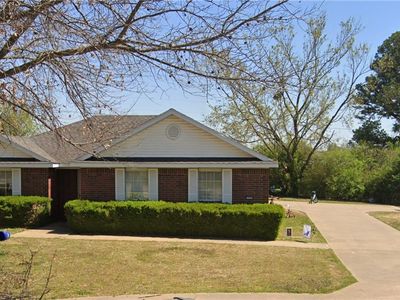 1236 N Tradition Ave, Fayetteville, AR, 72704