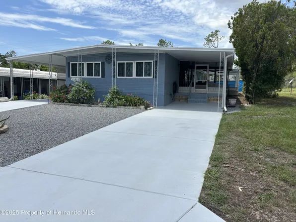 12325 Fairway Ave, Brooksville, FL 34613