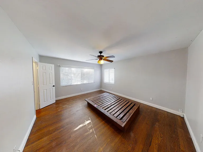 5325 E Falls View Dr — Photo 13
