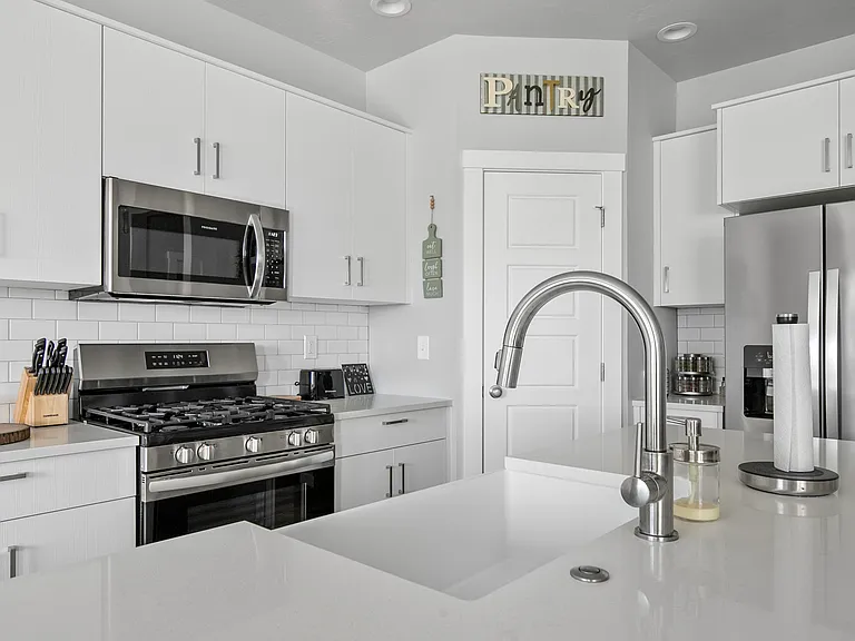 10649 W Garganey Dr — Photo 11