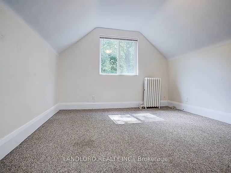 92 Neville Park Blvd #UPPER — Photo 30