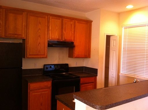 5th image of 3730D Creswick Cir