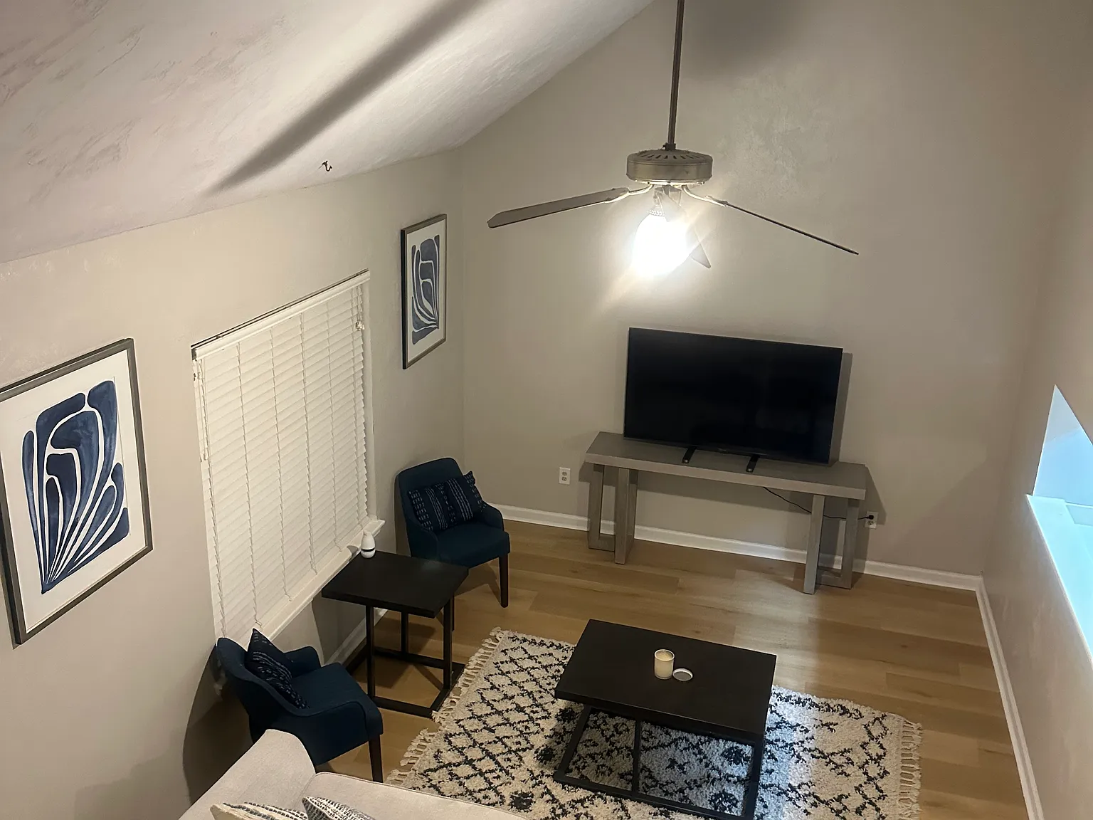 2 bed, 1050 sqft, $900 — Photo 4